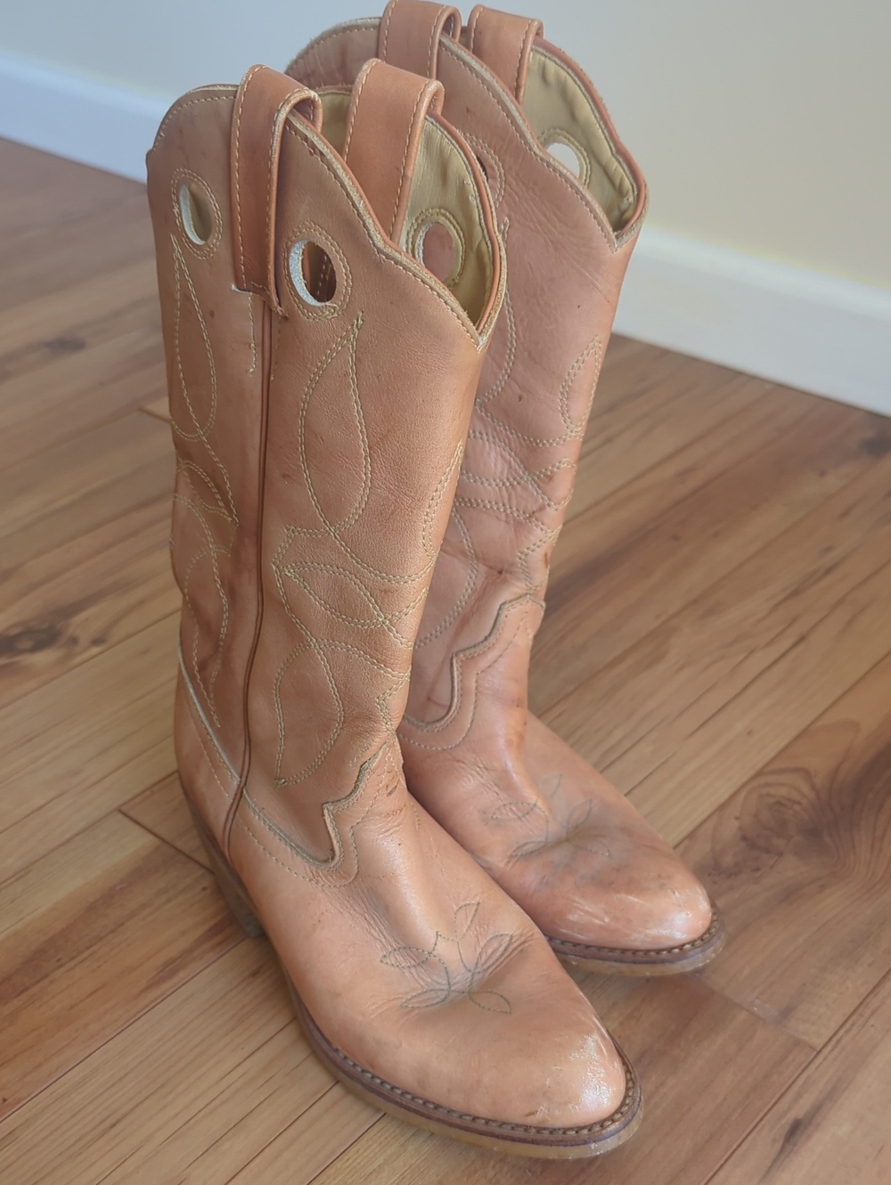 Classic Tan Women's Western Boots
